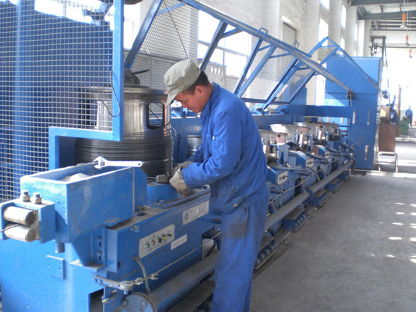 Straight in Wire Drawing Machine GM560 Energy Saving