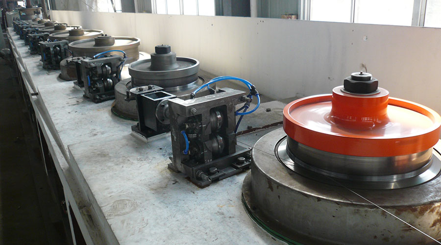 Stainless steel wire drawing machine