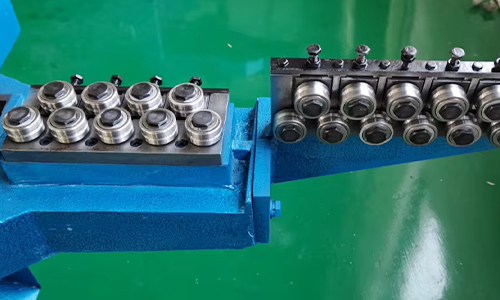 Z94-2C nail making machine cutter system detail 4 - YF Metal Tech Z94 2c Nail Making Machine Cutter System Detail 4